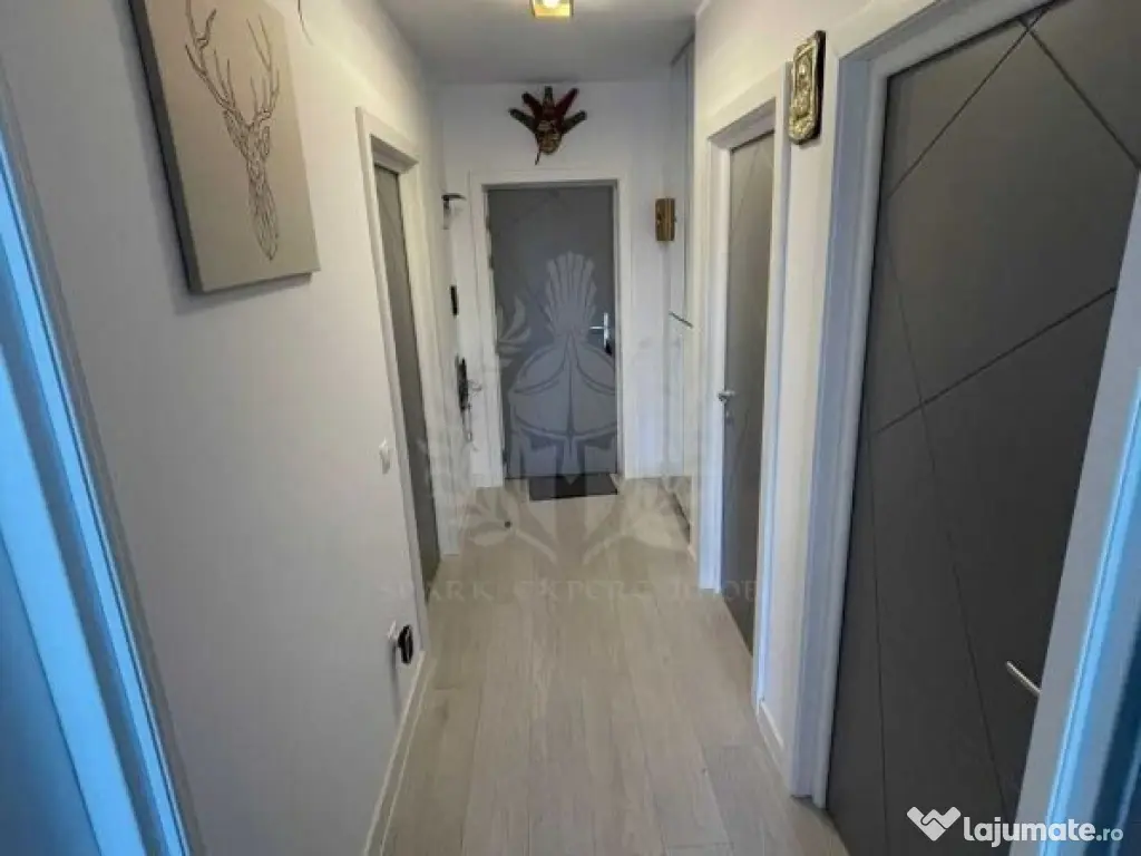 2 CAMERE / WHITE TOWER / MOBILAT SI UTILAT / BULEVARDUL 