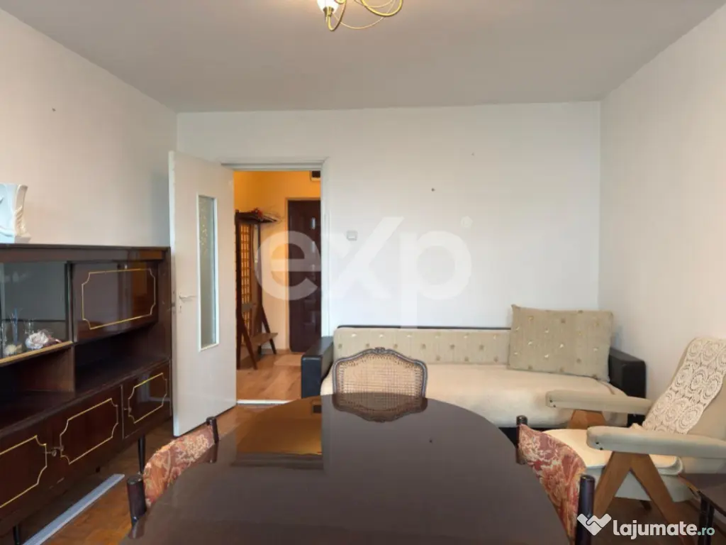 Apartament cu 2 camere de vânzare, strada Bucegi, zona Narc 