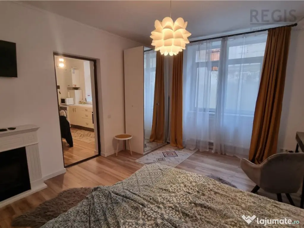 Studio modern la casa , zona strazii Lunga 