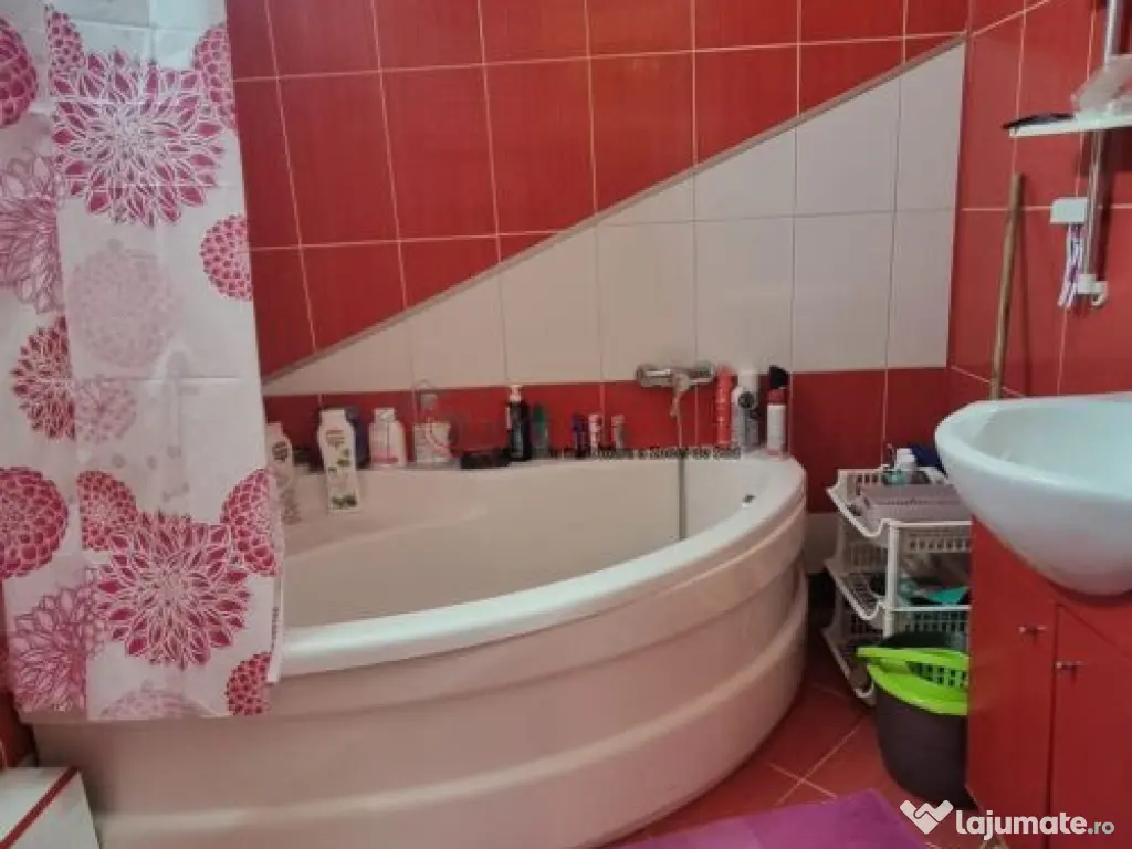 Str. Măriuca – Apartament 3 camere 