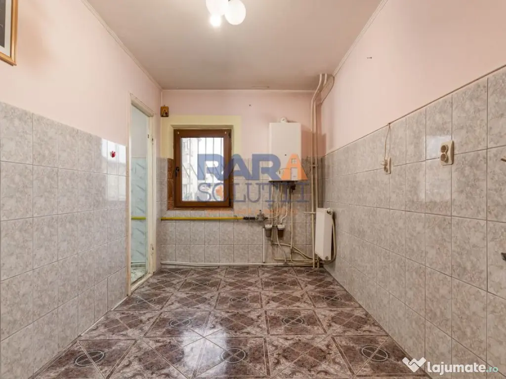 Spațiu comercial DE ÎNCHIRIAT 