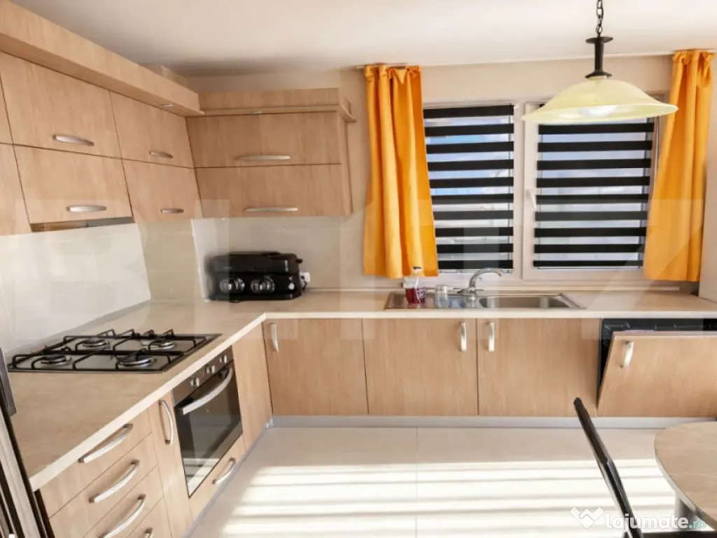 Apartament 3 camere, decomandat, zona Marasti 