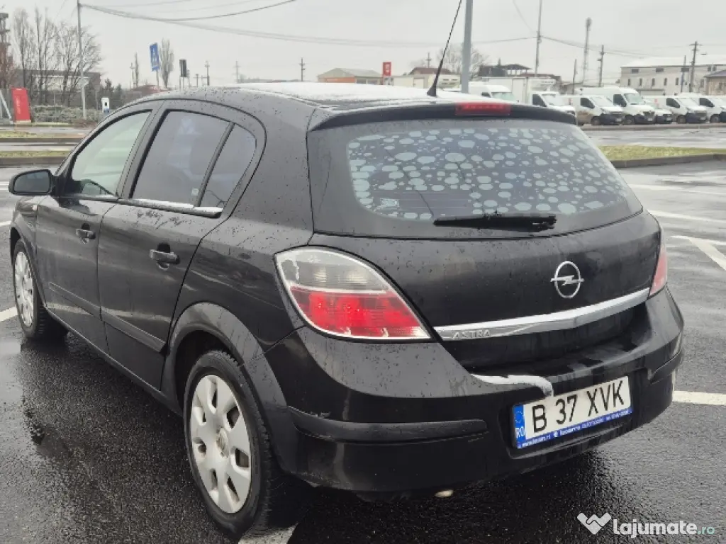 Vând Opel Astra H 