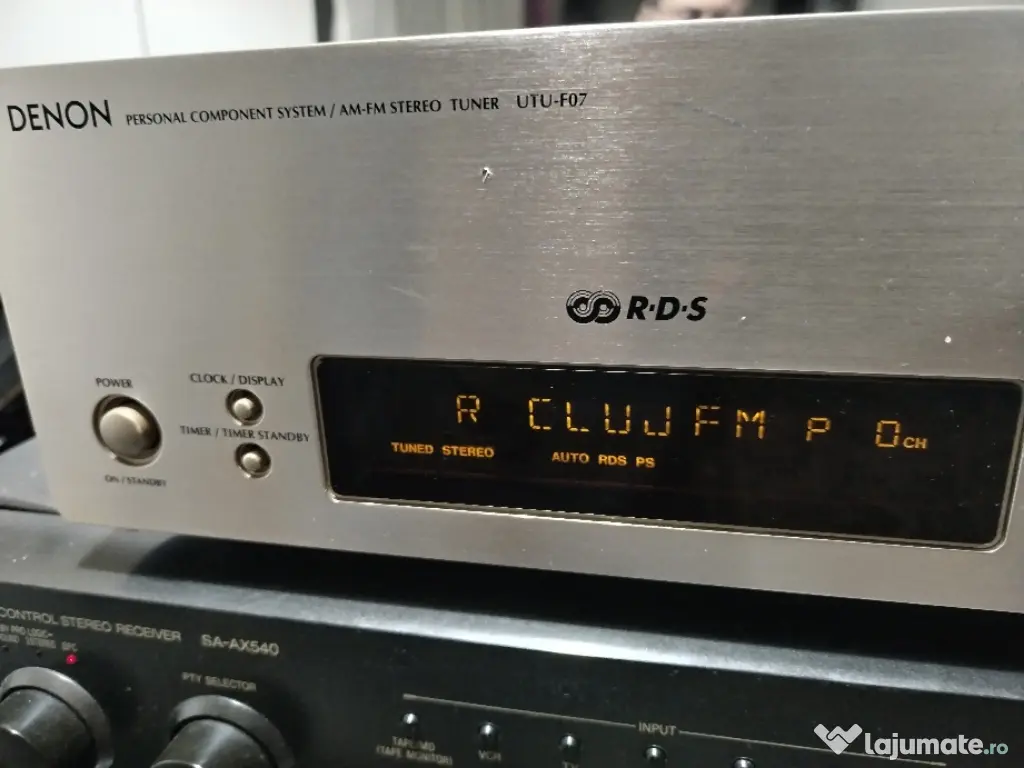 Tuner digital Denon UTU-F07