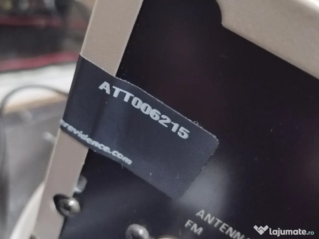 Tuner digital Denon UTU-F07