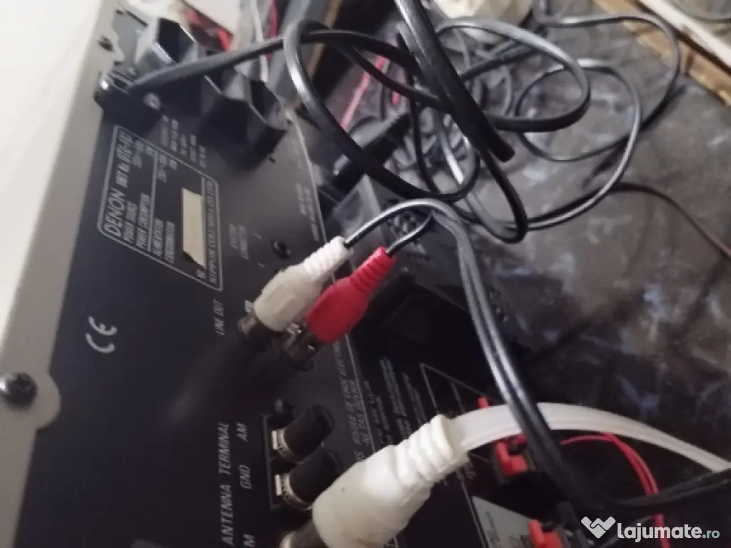 Tuner digital Denon UTU-F07