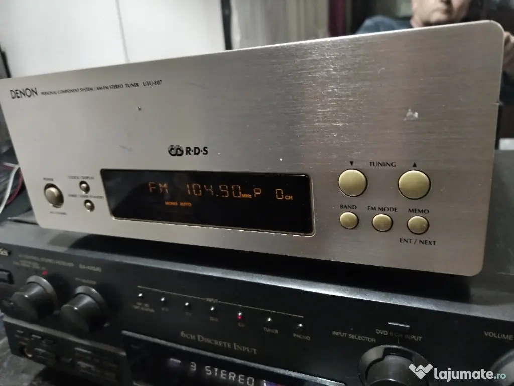 Tuner digital Denon UTU-F07