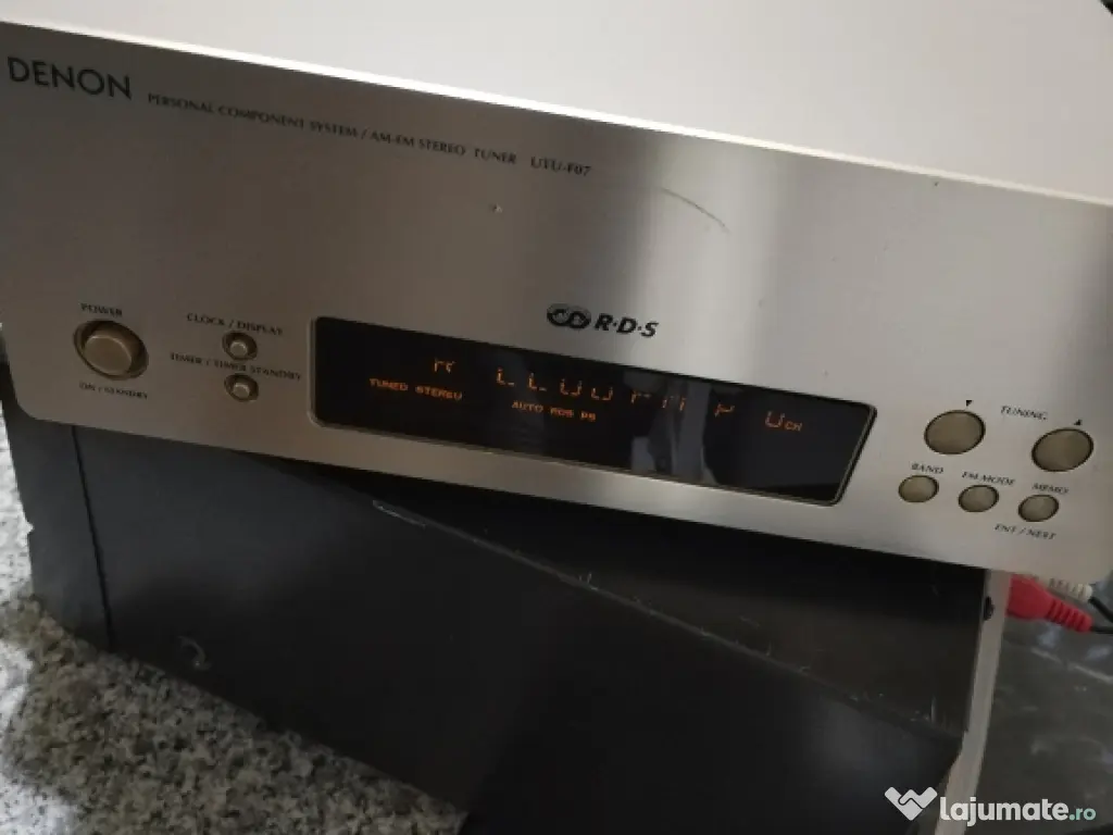 Tuner digital Denon UTU-F07