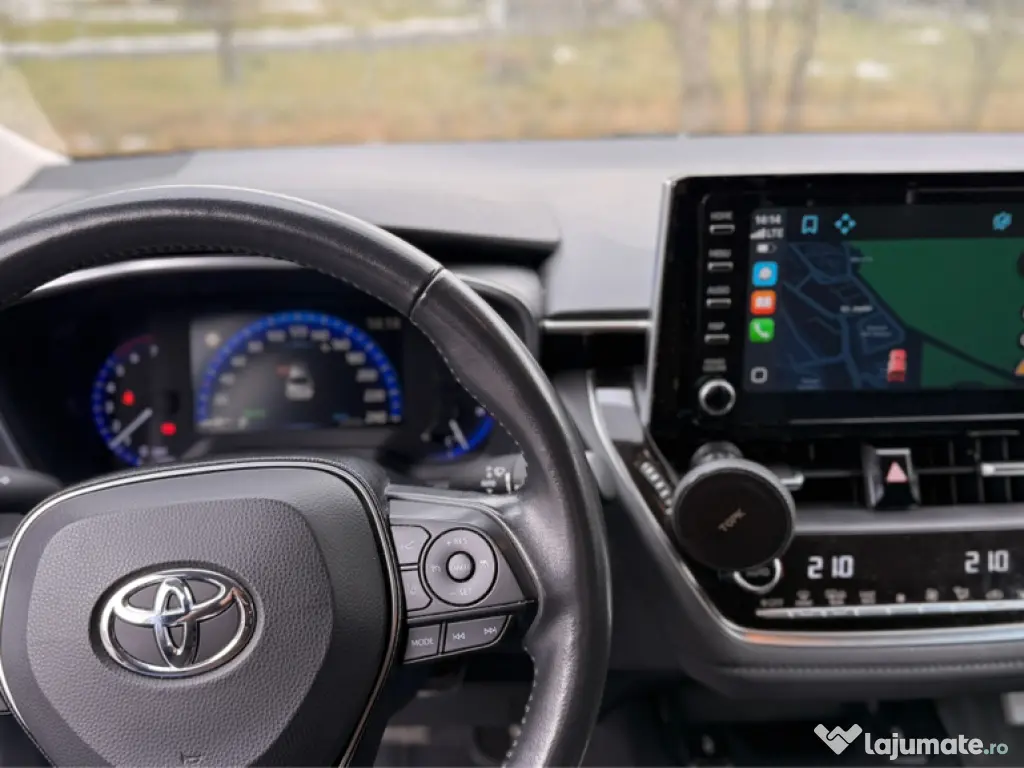 Vând casă mare în centrul istoric al Brașovului 