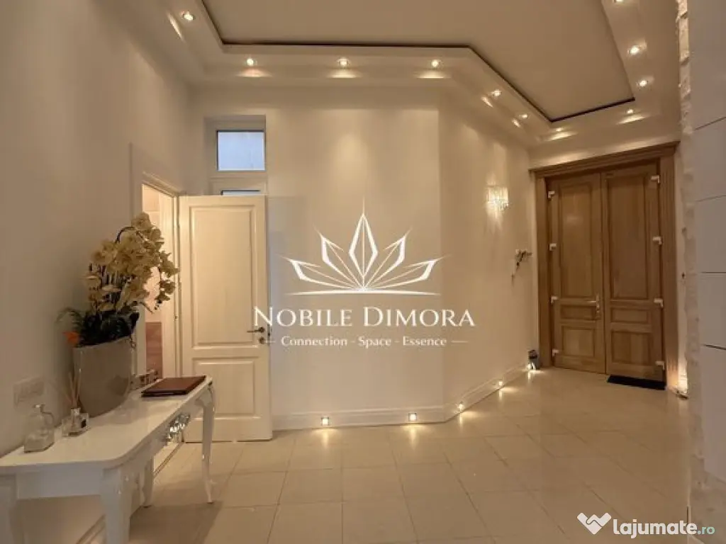 Apartament istoric de lux cu 3 camere de 130mp langa Pref...