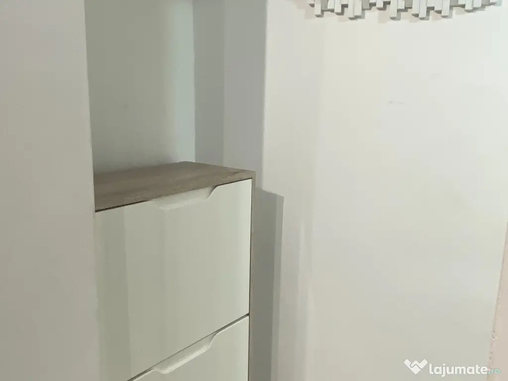 Proprietar chirie Sibiu Strand garsoniera etaj 3 