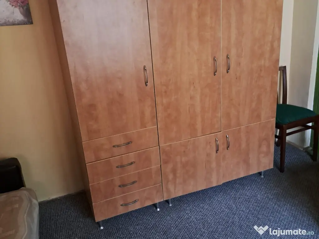 dau inchirie o camera cu loc de gatit si baie la casa cu intrare separata 