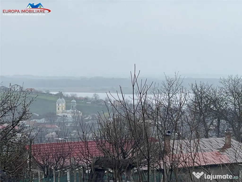 Teren de in localitatea Parches-Jud. Tulcea 