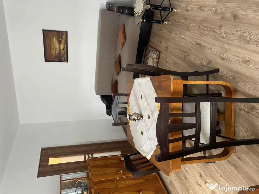 PROPRIETAR vând apartament 2 camere semidecomandat,ultracentral,BACAU