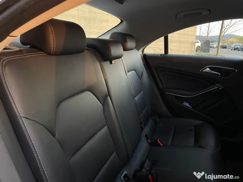 De vânzare Mercedes CLA180 