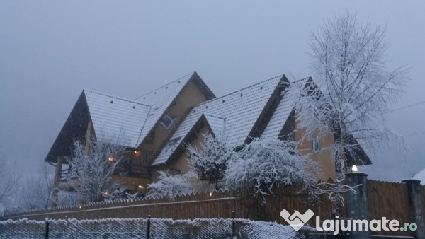 Voineasa, jud. Valcea, vila 13 camere, altitudine 700 m 