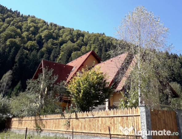 Voineasa, jud. Valcea, vila 13 camere, altitudine 700 m 