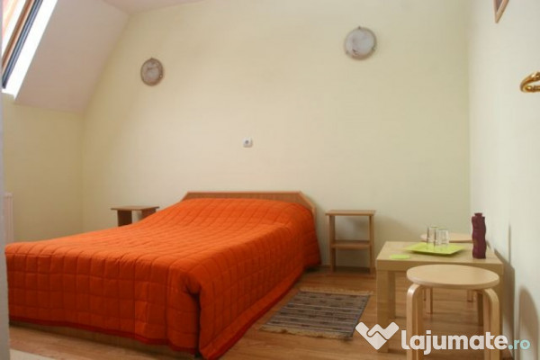 Voineasa, jud. Valcea, vila 13 camere, altitudine 700 m 