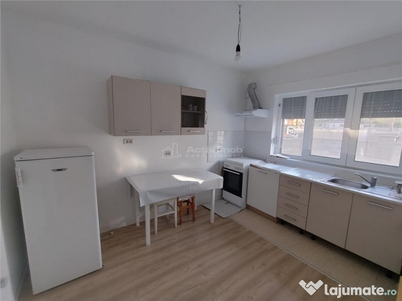 Caransebes, Casa Noua Parter Etaj, Pretabil pentru cabinete 