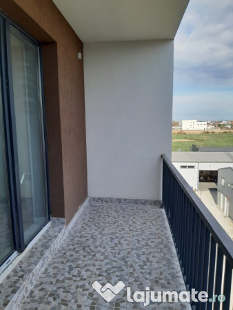 Apartament 3 camere 75 mp