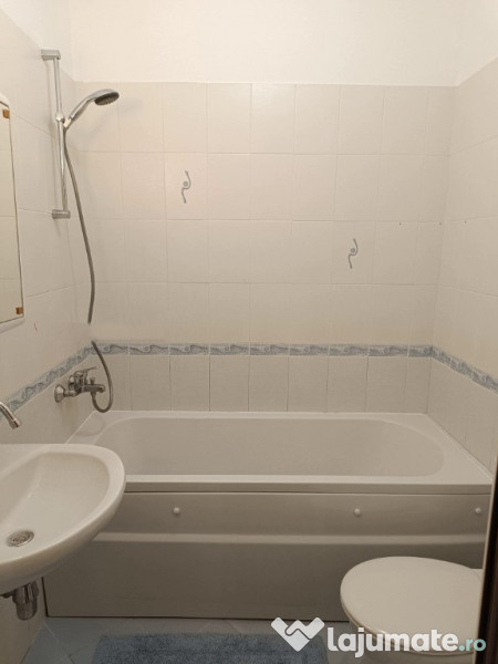 Apartament cu 2 camere in zona Cetatii