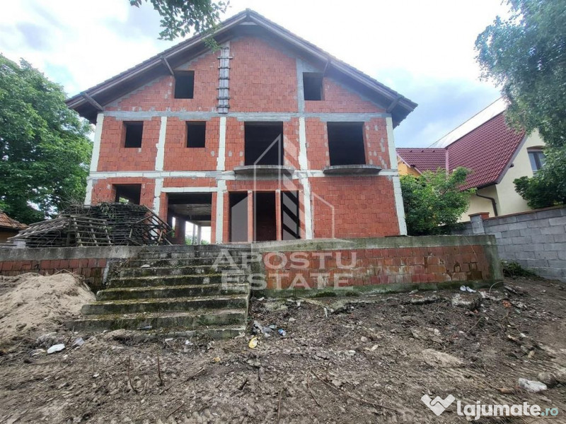 Casa individuala cu 10 camere, teren peste 1.100 mp, Frei... 