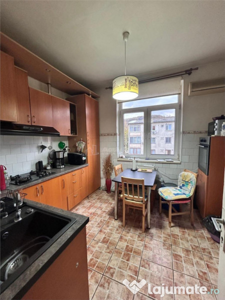 Resita, 3 Cam.Conf.1 sporit, Decom. Lunca 