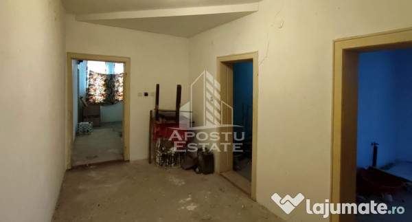 Casa de vanzare 9 incaperi, vedere panoramica, Sebis 