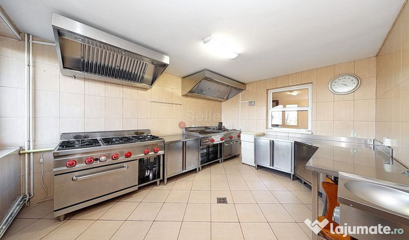 Cladire cu multiple destinatii 