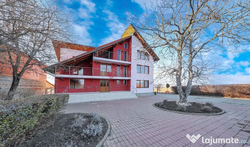 Cladire cu multiple destinatii 