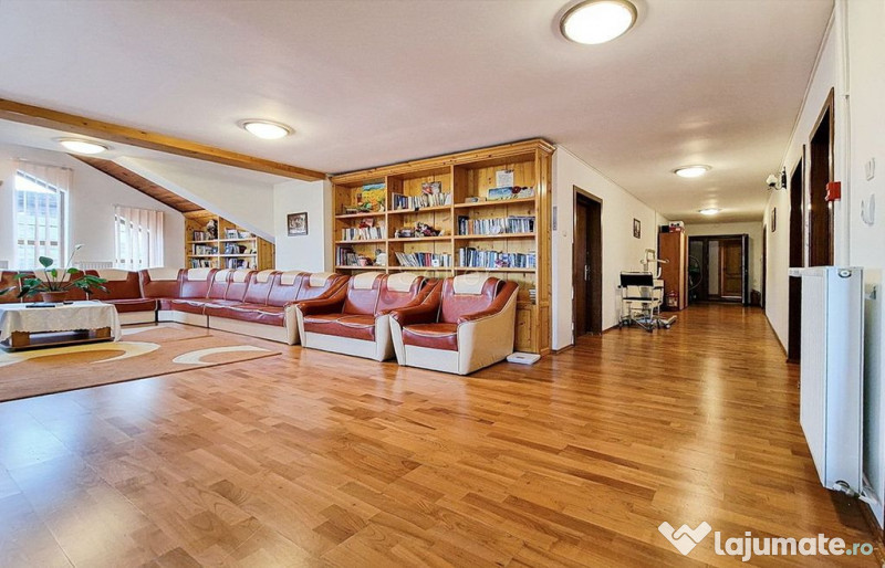 Cladire cu multiple destinatii 