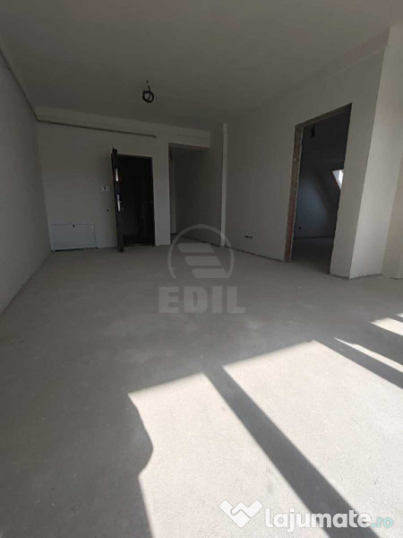 Apartament cu 3 camere si 2 bai,semifinisat, zona Cetatii 