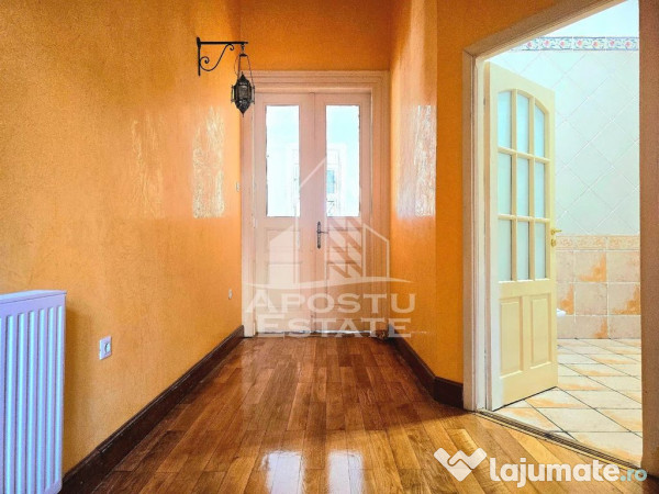 Spatiu comercial 102 mp 