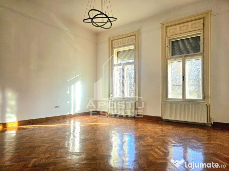 Spatiu comercial 102 mp 