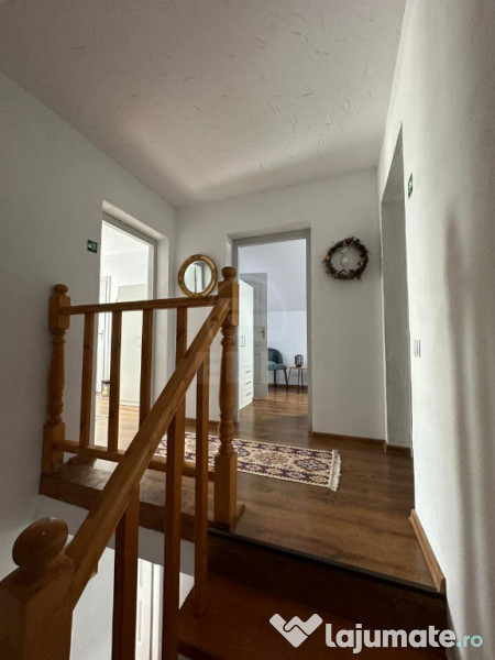 Casa moderna in zona linistita 