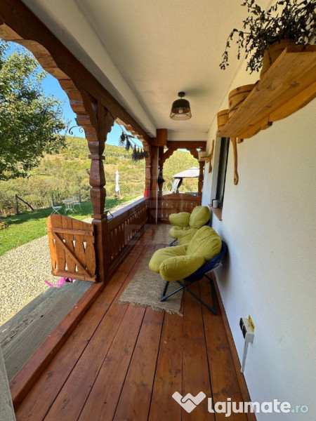 Casa moderna in zona linistita 