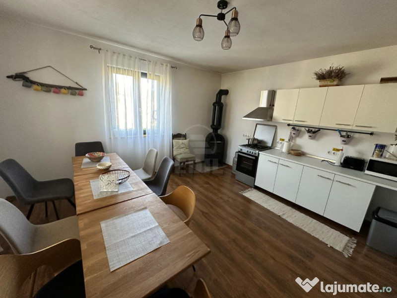 Casa moderna in zona linistita 