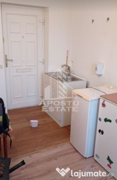 Garsoniera situata in zona Take Ionescu