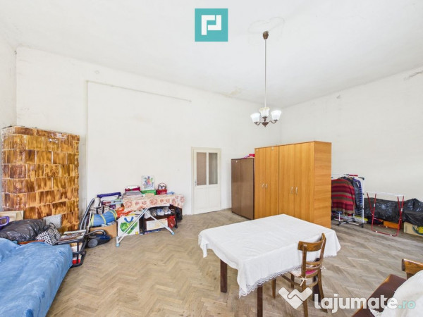 Apartament la casă, 3 camere - P-ța Catedralei