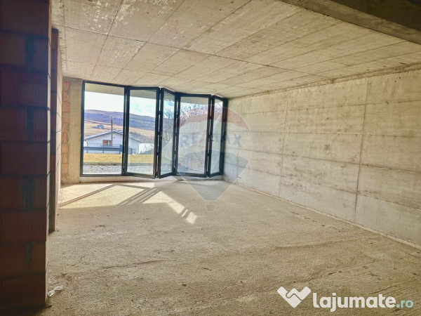 Casa premium de vanzare in Campenesti!