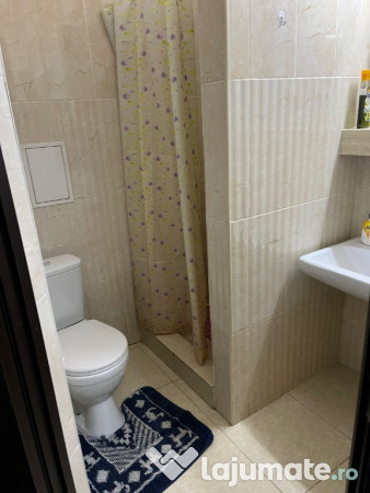 Va propunem spre inchiriere un apartament in zona Triaj 