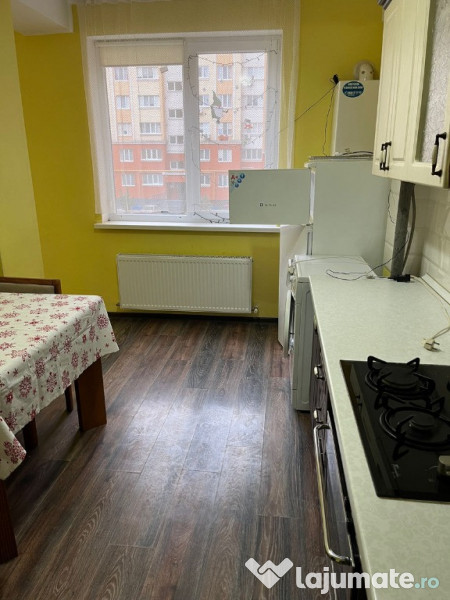 Va propunem spre inchiriere un apartament in zona Triaj 