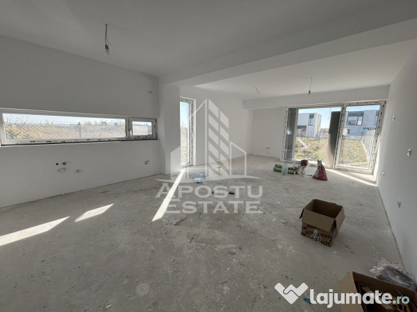 Jumatate de duplex cu 4 camere in zona Padurea Verde