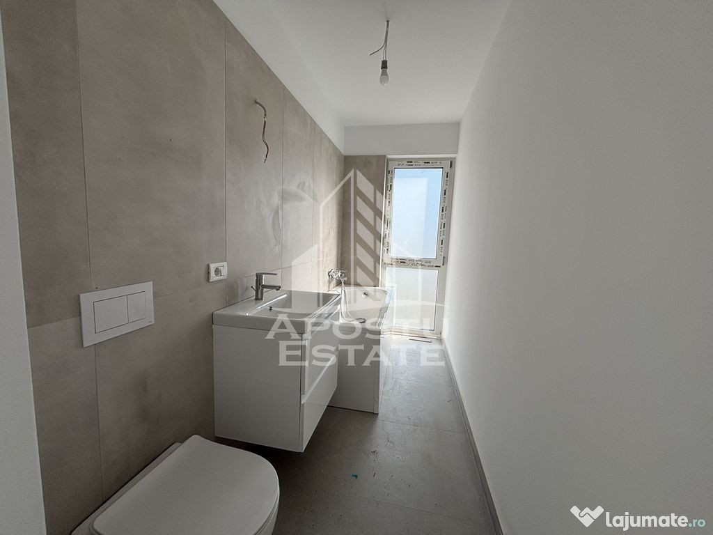 Jumatate de duplex cu 4 camere in zona Padurea Verde