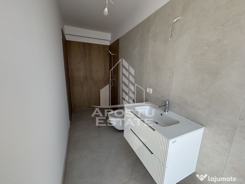 Jumatate de duplex cu 4 camere in zona Padurea Verde