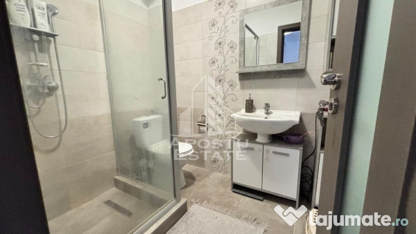 Casa insiruita cu 4 camere in Calea Urseni, drum asfaltat