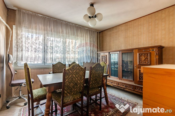 Apartament 3 cam, decomandat, Titulescu 