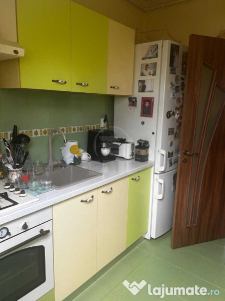 Apartament zona Eroilor 