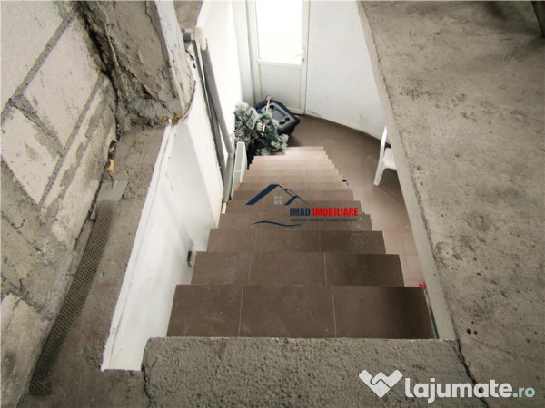 Cu mare potential! Casa P Pod si acoperis tip terasa in Ulm