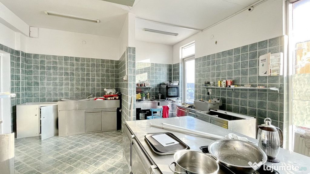 Spatiu Comercial cu Multiple Functionalitati